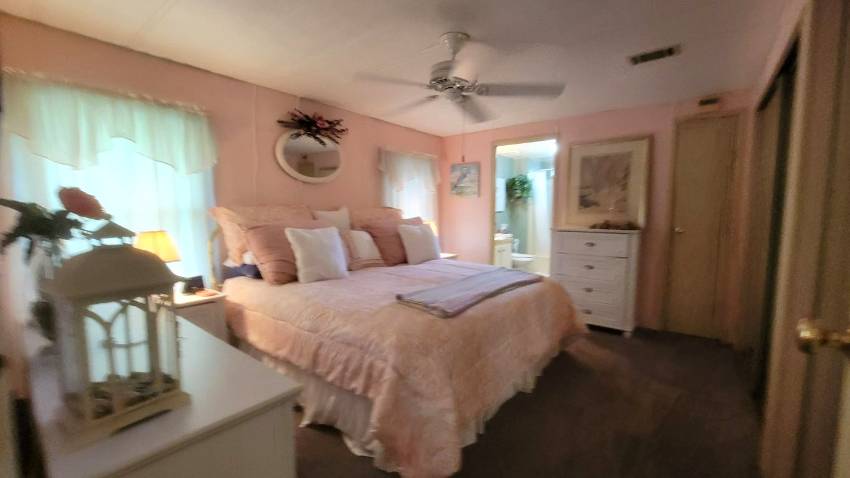 84 Emerald Dr. East a Dundee, FL Mobile or Manufactured Home for Sale